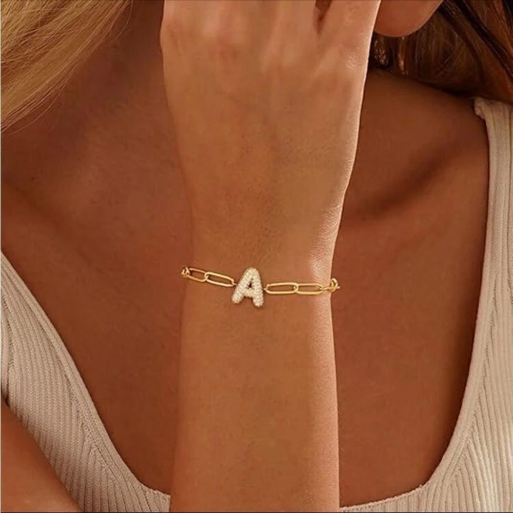 Letter A bracelet N749 - Picture 2 of 5